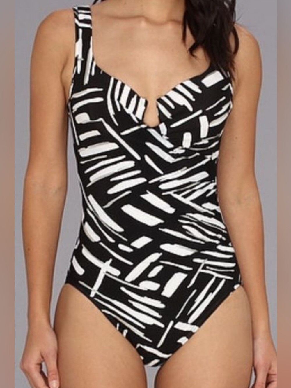Miraclesuit Escape Mirror Image Black and White One-Piece Swimsuit Size 10